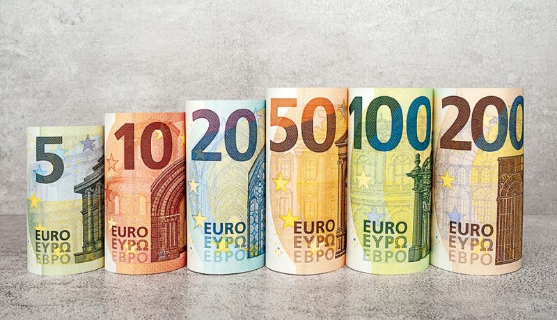 Найвища погодинна зарплата в ЄС у Данії, найнижча - у Болгарії і Румунії