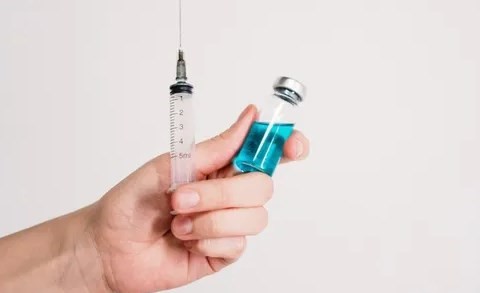 В Італії анонсували випуск власної вакцини від COVID-19
